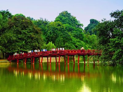 Red-Bridge-in-Hoan-Kiem-Lake