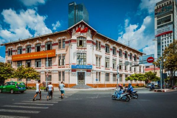 Take a Saigon walking tour